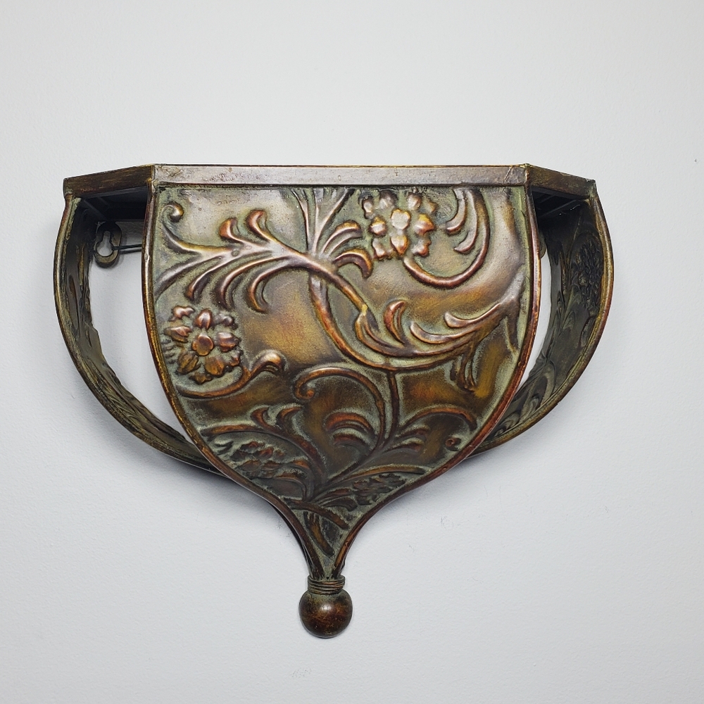 Large Ornate Tuscan Style Metal Wall Sconce 12" x 11" x 6"